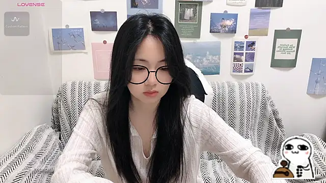 LiLiYbaby online show from April 30, 6:31 am