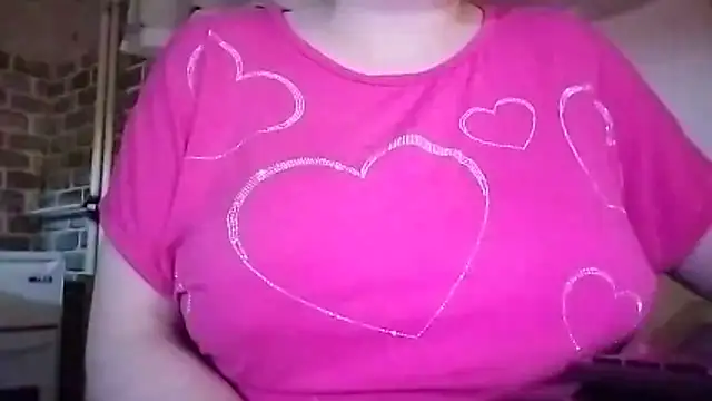 Snapshot of AalinnaK chatting on November 25, 6:19 pm AalinnaK online show from November 25, 6:19 pm