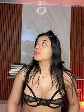 Snapshot of floriamANDjazmin chatting on June 15, 6:54 pm floriamANDjazmin online show from June 15, 6:54 pm