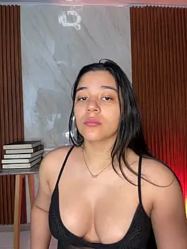 Snapshot of floriamANDjazmin chatting on June 16, 6:54 pm floriamANDjazmin online show from June 16, 6:54 pm