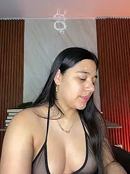 Snapshot of floriamANDjazmin chatting on June 19, 7:06 pm floriamANDjazmin online show from June 19, 7:06 pm