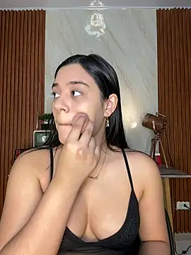 Snapshot of floriamANDjazmin chatting on July 15, 3:01 am floriamANDjazmin online show from July 15, 3:01 am