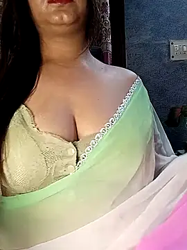 Snapshot of Indian_Jaan chatting on August 5, 6:00 pm Indian Jaan online show from August 5, 6:00 pm