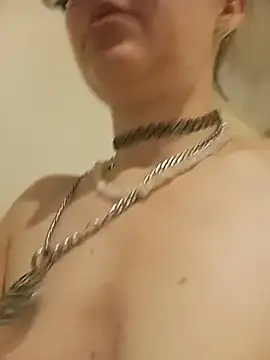 Snapshot of Sexy-Milf-Big chatting on July 29, 8:18 pm Sexy-Milf-Big online show from July 29, 8:18 pm