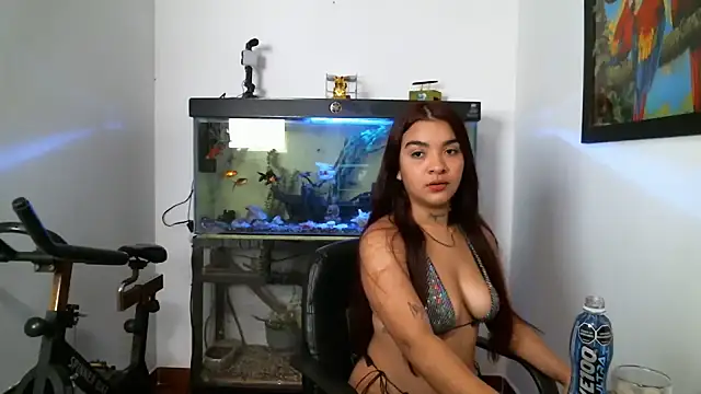 Snapshot of JacobandChloee chatting on January 25, 7:06 am JacobandChloee online show from January 25, 7:06 am