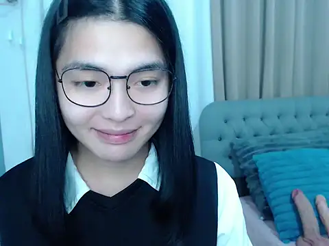zhaviahale21 online show from October 28, 2:53 pm
