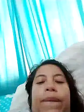 Snapshot of lisseth chatting on December 16, 8:37 pm lisseth online show from December 16, 8:37 pm