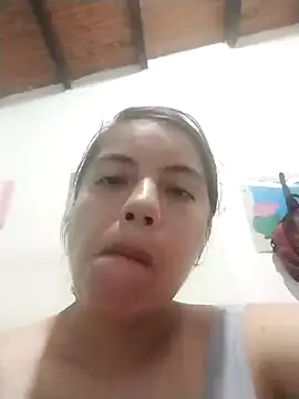 Snapshot of lisseth chatting on December 17, 2:12 am lisseth online show from December 17, 2:12 am