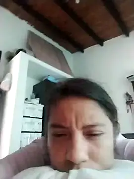 Snapshot of lisseth chatting on December 21, 6:44 pm lisseth online show from December 21, 6:44 pm