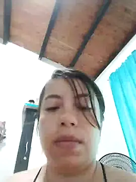 Snapshot of lisseth chatting on January 2, 4:24 pm lisseth online show from January 2, 4:24 pm