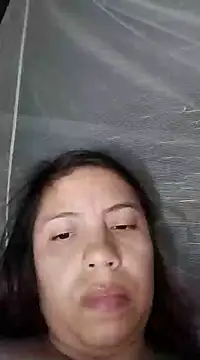Snapshot of lisseth chatting on January 11, 4:27 am lisseth online show from January 11, 4:27 am