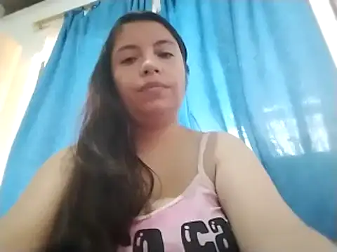Snapshot of lisseth chatting on February 17, 4:59 pm lisseth online show from February 17, 4:59 pm