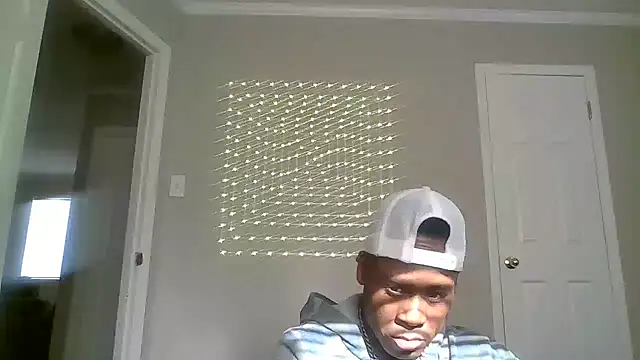 Snapshot of PETER-RABIT chatting on December 13, 4:27 pm PETER-RABIT online show from December 13, 4:27 pm