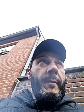 Snapshot of Cem-aus-Nrw-Krefeld chatting on February 3, 8:35 am Cem-aus-Nrw-Krefeld online show from February 3, 8:35 am