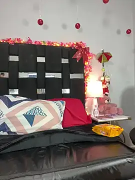 Snapshot of anto_love_ chatting on December 11, 6:52 pm anto love online show from December 11, 6:52 pm