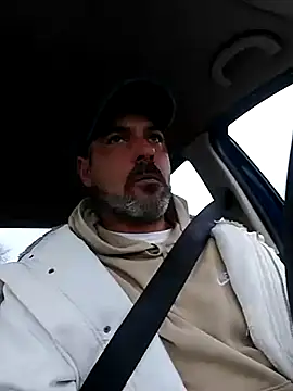 Snapshot of affascino chatting on December 19, 2:13 pm affascino online show from December 19, 2:13 pm