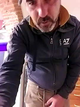 Snapshot of affascino chatting on February 2, 11:53 am affascino online show from February 2, 11:53 am