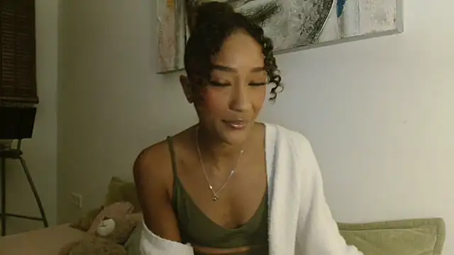 Snapshot of Leilaswe chatting on December 6, 9:13 pm Leilaswe online show from December 6, 9:13 pm