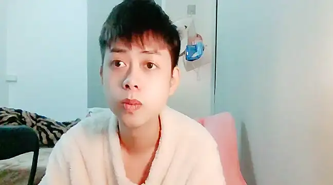 Snapshot of FFFFZ189 chatting on December 13, 8:51 am FFFFZ189 online show from December 13, 8:51 am