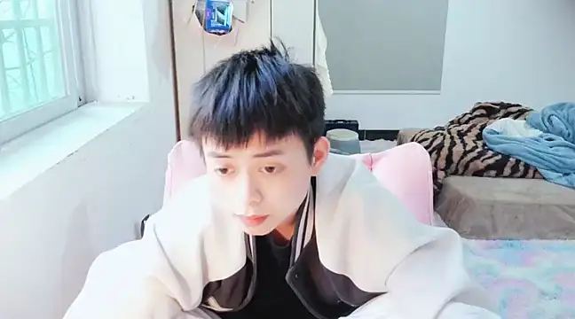 Snapshot of FFFFZ189 chatting on January 12, 9:40 am FFFFZ189 online show from January 12, 9:40 am