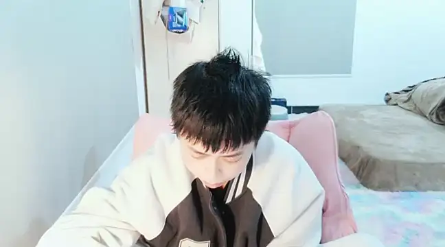 Snapshot of FFFFZ189 chatting on January 13, 11:41 am FFFFZ189 online show from January 13, 11:41 am