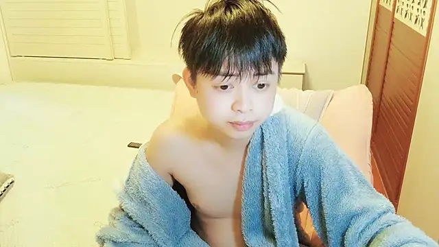 Snapshot of FFFFZ189 chatting on January 9, 8:28 am FFFFZ189 online show from January 9, 8:28 am