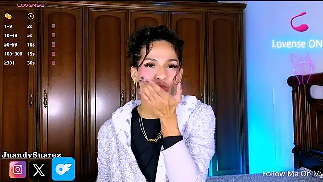 Snapshot of Abby_bella09 chatting on November 1, 6:48 am Abby bella09 online show from November 1, 6:48 am