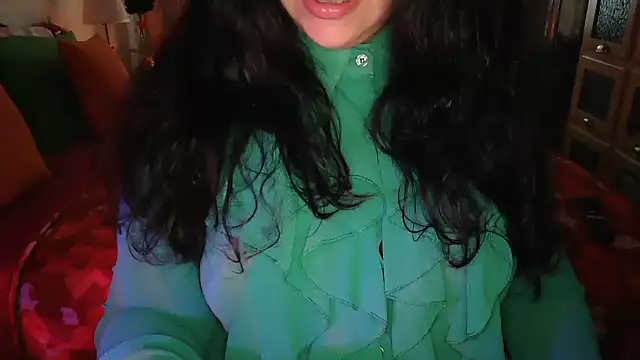 Snapshot of CronacaErotica chatting on January 16, 2:51 pm CronacaErotica online show from January 16, 2:51 pm