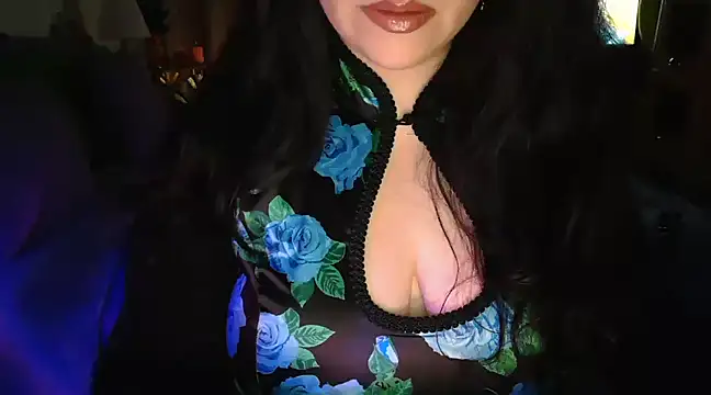 Snapshot of CronacaErotica chatting on February 10, 8:42 pm CronacaErotica online show from February 10, 8:42 pm