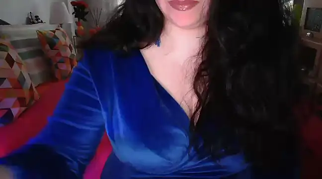 Snapshot of CronacaErotica chatting on February 14, 2:23 pm CronacaErotica online show from February 14, 2:23 pm