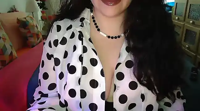 Snapshot of CronacaErotica chatting on February 27, 3:05 pm CronacaErotica online show from February 27, 3:05 pm