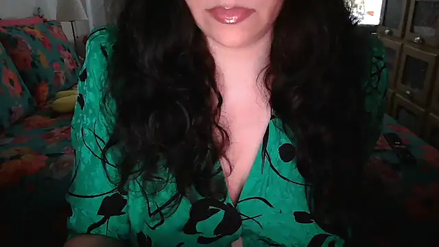 Snapshot of CronacaErotica chatting on September 19, 12:28 pm CronacaErotica online show from September 19, 12:28 pm