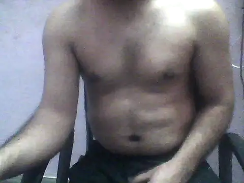 Snapshot of guryverma chatting on February 15, 10:14 am guryverma online show from February 15, 10:14 am