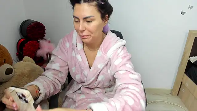 kilenyapatrice online show from March 8, 11:14 am