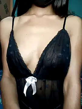 poojaji690 online show from February 1, 5:28 am