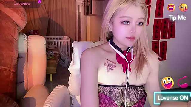 Bunny Tutu online show from February 11, 11:10 am