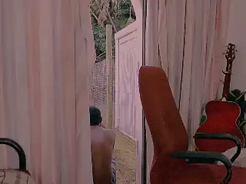 Snapshot of dmancams1874 chatting on February 25, 4:24 am dmancams1874 online show from February 25, 4:24 am