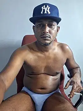 Snapshot of dmancams1874 chatting on October 13, 1:22 pm dmancams1874 online show from October 13, 1:22 pm
