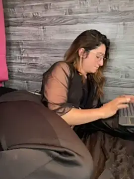 Snapshot of kamel-ayesha chatting on January 7, 6:45 pm kamel-ayesha online show from January 7, 6:45 pm