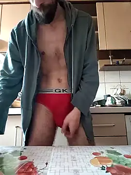 Snapshot of vulpe8400 chatting on January 20, 2:14 pm vulpe8400 online show from January 20, 2:14 pm