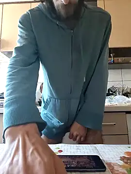 Snapshot of vulpe8400 chatting on September 21, 9:44 am vulpe8400 online show from September 21, 9:44 am