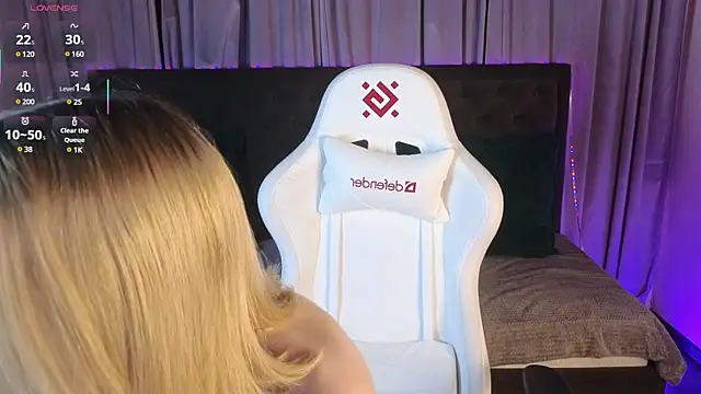 jenny bunny  online show from March 17, 1:35 am