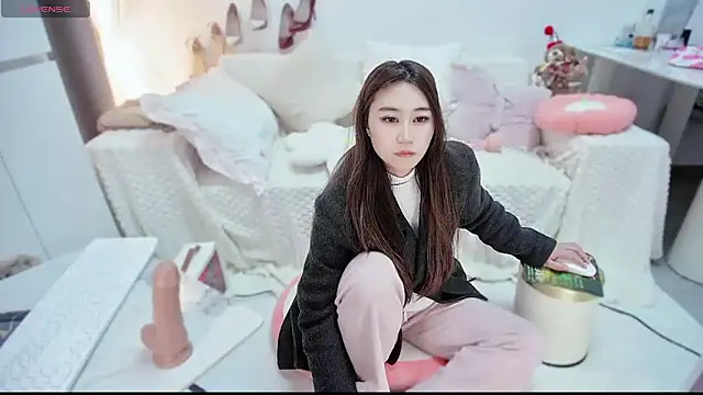 Feifei-cn online show from December 22, 2:47 pm