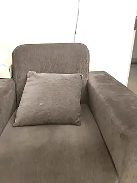 beby girLL online show from March 6, 5:37 am