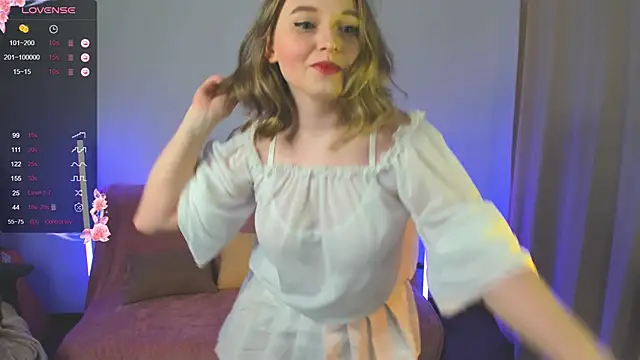 Snapshot of alysia_storm chatting on March 1, 4:44 pm alysia storm online show from March 1, 4:44 pm