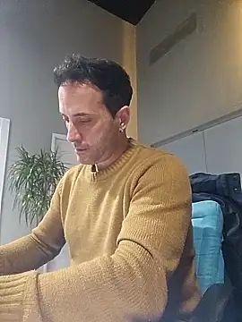 Lucas   81 online show from January 8, 8:00 pm