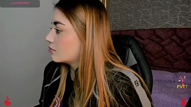 Lucia star   online show from January 13, 6:05 pm