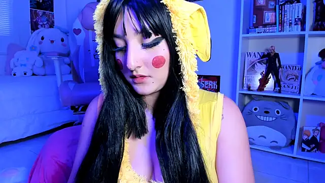 julyana  online show from March 21, 4:40 pm