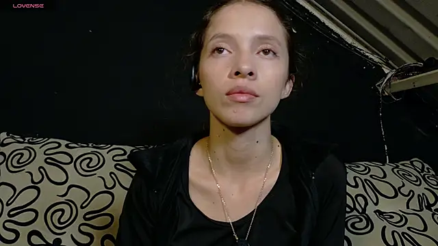 sweetdam12 online show from October 27, 8:35 pm