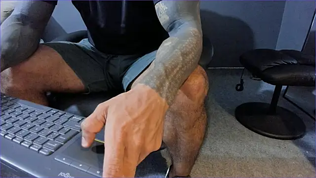 Brock hurn1 online show from April 16, 11:07 pm